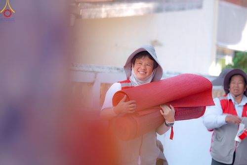 ภาพ No.205463:V.53 สารพัดV สารพัดดี ที่วัดโบสถ์บน ในโครงการธรรมยาตรา กตัญญูบูชา มหาปูชนียาจารย์ พระมงคลเทพมุนี(สด จนฺทสโร) พระผู้ปราบมาร อนุสรณ์สถาน 7 แห่ง ปีที่ 13 ระหว่างวันที่ 2-31 มกราคม พ.ศ. 2568