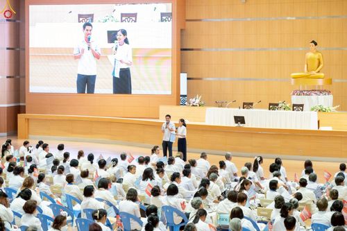 ภาพ No.239907:วันที่ ๒๒ - ๒๔ สิงหาคม พ.ศ. ๒๕๖๘ สัมมนารวมใจผู้นำบุญ บูชาธรรม ๘๑ ปี หลวงพ่อธัมมชโย กฐินสามัคคีทั่วไทย ๓๐,๐๐๐ วัด โครงการอุปสมบทบูชาธรรมมหาปูชนียาจารย์ ๓,๐๐๐ รูป รุ่นที่ ๑