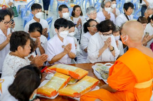 ภาพ No.87698:พิธีบุพเปตพลี  ครั้งที่ 140 ร่วมอุทิศบุญแด่หมู่ญาติที่ล่วงลับไปแล้ว และสืบทอดอายุพระพุทธศาสนา วันพฤหัสบดีที่ 14 กันยายน พ.ศ.2566 วันพระแรม 14 ค่ำ เดือน 9 ณ หอฉันคุณยายอาจารย์ฯ วัดพระธรรมกาย