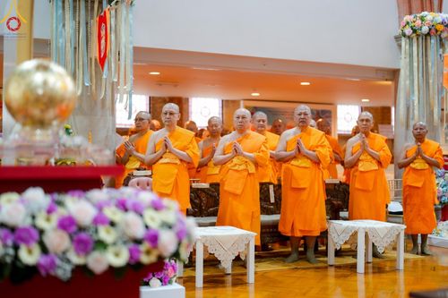 ภาพ No.142585:พิธีพัทธสีมา ประดิษฐานลูกนิมิตมหาสมบัติ สถาปนาอุโบสถวัดพระธรรมกายลอนดอน บูชาธรรม 80 ปี หลวงพ่อธัมมชโย วันเสาร์ที่ 22 มิถุนายน พ.ศ. 2567