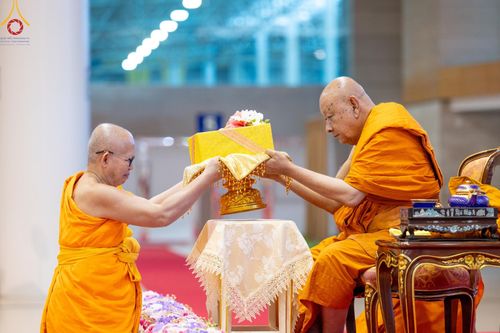 ภาพ No.57967:พิธีมุทิตาสักการะพระสังฆาธิการ ผู้ที่ได้รับพระราชทานเลื่อนและตั้งสมณศักดิ์ ปีพุทธศักราช 2567 วันอาทิตย์ที่ 28 เมษายน พ.ศ. 2567 ณ วัดพระธรรมกาย จ.ปทุมธานี