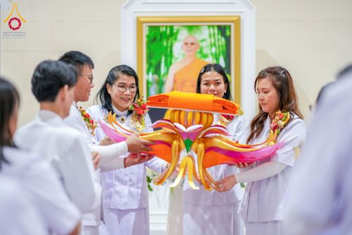 ภาพ No.175338:พิธีทอดกฐิน วัดพระธรรมกายแมนเชสเตอร์ เอดจลีย์ สต็อคพอร์ต ประเทศอังกฤษ ในโครงการกฐินสามัคคีทั่วไทย 30,000 วัด บูชาธรรม 80 ปี หลวงพ่อธัมมชโย โดยคณะศิษยานุศิษย์วัดพระธรรมกาย วันที่ 10 พฤศจิกายน พ.ศ. 2567