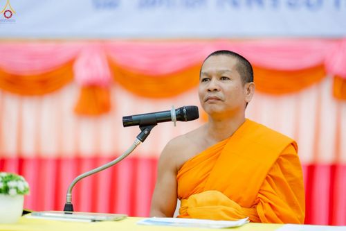 ภาพ No.233538:วันจันทร์ที่ 7 กรกฎาคม พ.ศ. 2568 จังหวัดบุรีรัมย์รวมใจ สัมมนาคณะสงฆ์ เพื่อฟื้นฟูพระพุทธศาสนา  โครงการทอดกฐินสามัคคีทั่วไทย 30,000 วัด ประจำปีพุทธศักราช 2568 และพิธีถวายมหาสังฆทาน 300 กว่าวัด โดยคณะศิษยานุศิษย์ บูชาธรรม 81 ปี หลวงพ่อธัมมชโย  ณ วัดกลาง พระ