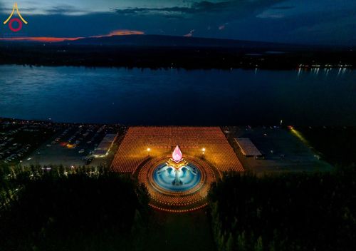 ภาพ No.162283:พิธีจุดประทีปโคมลาน ถวายเป็นพุทธบูชา สร้างความสว่างไสวให้กับแผ่นดินด้วยแสงธรรม วันพฤหัสบดีที่ 17 ตุลาคม พ.ศ. 2567 ณ พุทธอุทยานนานาชาติ จังหวัดหนองคาย