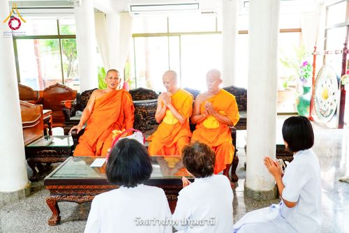 ภาพ No.216121:วันที่ 23 มีนาคม - 3 เมษายน พ.ศ. 2568 ตัวแทนวัดพระธรรมกายกราบถวายฏีกานิมนต์ ร่วมพิธีถวายมหาสังฆทาน 40,000 กว่าวัดทั่วประเทศ นนทบุรี ปทุมธานี อยุธยา