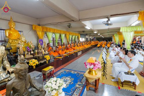 ภาพ No.196595:พิธีทอดผ้าป่าทำนุบำรุงศาสนสถาน ณ วัดไทยเจริญ ตำบลบางขุนกอง อำเภอบางกรวย จังหวัดนนทบุรี  ในโครงการธรรมยาตรา กตัญญูบูชา มหาปูชนียาจารย์ พระมงคลเทพมุนี(สด จนฺทสโร) พระผู้ปราบมาร อนุสรณ์สถาน 7 แห่ง ปีที่ 13 วันที่ 17 มกราคม พ.ศ. 2568