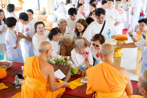 ภาพ No.263202:วันที่ 18 ตุลาคม พ.ศ. 2568 พิธีทอดกฐินสามัคคีเพื่อซื้อที่ดิน  สร้างอาคารครัวและโรงอาหาร  ห้องน้ำพร้อมโรงซักตากชาย-หญิง  และพิธีทอดกฐินสามัคคีทั่วไทย 30,000 วัด  ศูนย์ปฏิบัติธรรมนานาชาติทุ่งแสงธรรม  (Moonastery Meditation Center) ต.แสงอรุณ อ.ทับสะแก จ.ประ