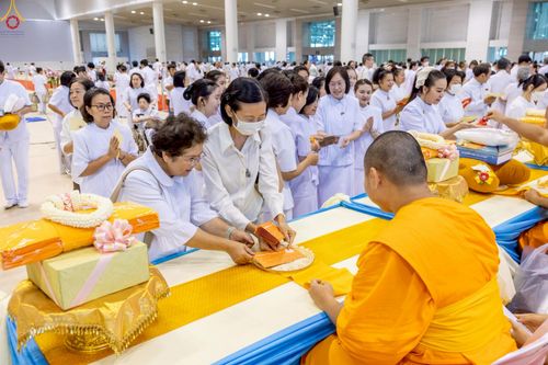 ภาพ No.228075:วันอาทิตย์ที่ 1 มิถุนายน พ.ศ. 2568 พิธีมุทิตาพระอุปสมบทอุทิศชีวิต ณ ห้องแก้วสารพัดนึก 1 วัดพระธรรมกาย