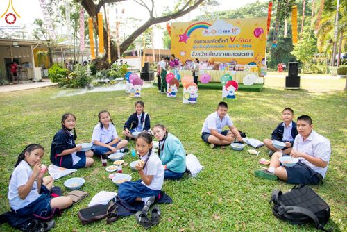 ภาพ No.103468:วันรวมพลังเด็กดี V-Star ผู้นำฟื้นฟูศีลธรรมโลก จังหวัดเชียงรายและจังหวัดพะเยา ณ ศูนย์ปฏิบัติธรรมจังหวัดเชียงราย วันที่ 2 ธันวาคม พ.ศ. 2566