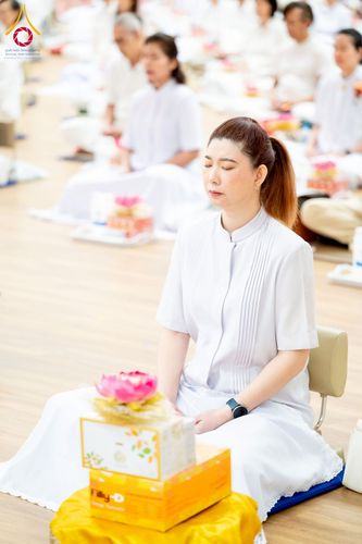 ภาพ No.239579:วันอาทิตย์ที่ 17 สิงหาคม พ.ศ. 2568 พิธีถวายคิลานเภสัช และอุปกรณ์ทางการแพทย์ แด่คณะสงฆ์ เนื่องในวันธรรมชัย ณ ห้องแก้วสารพัดนึก 2 สภาธรรมกายสากล วัดพระธรรมกาย