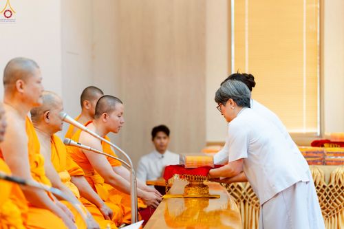 ภาพ No.254104:วันที่ 12 ตุลาคม พ.ศ. 2568 พิธีทอดกฐินวัดพระธรรมกายบูโรส ประเทศสวีเดน