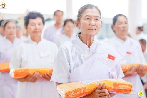 ภาพ No.248451:วันที่ 26-28 กันยายน พ.ศ. 2568 โครงการอบรมอุบาสกแก้ว อุบาสิกาแก้ว รุ่นที่ 3 ผู้แทนทอดกฐินสามัคคีทั่วไทย 30,000 วัด บูชาธรรม 81 ปี หลวงพ่อธัมมชโย ณ ศูนย์ปฏิบัติธรรมสวนผึ้ง จ.ราชบุรี