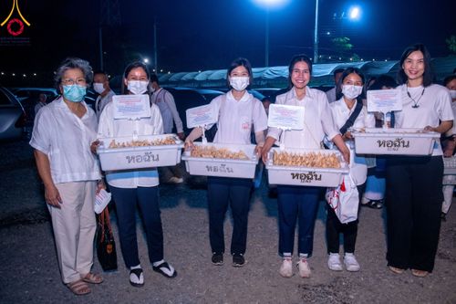 ภาพ No.116293:พิธีถวายภัตตาหารเป็นสังฆทาน แด่คณะพระธรรมยาตรา ปีที่ 12 วันที่ 21 มกราคม พ.ศ. 2567 ณ วัดโบสถ์(บน) บางคูเวียง จ.นนทบุรี