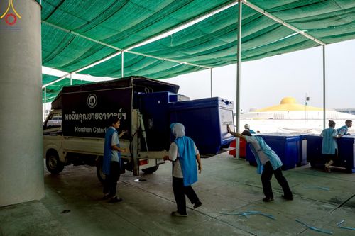 ภาพ No.220786:วันที่ 24-25 เมษายน พ.ศ. 2568 การเก็บงาน ผ้ารับประเคน ผ้าระบาย โต๊ะ เก้าอี้  ภายหลังงานวันคุ้มครองโลก ณ วัดพระธรรมกาย