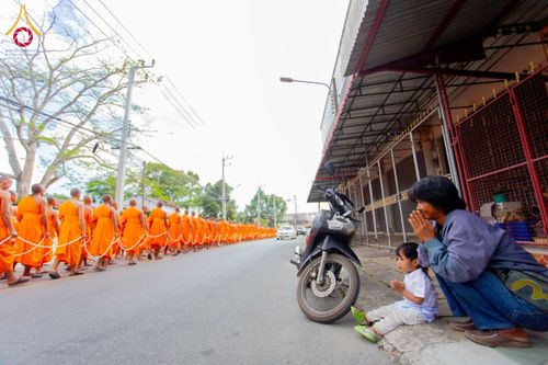 ภาพ No.211375:วันอาทิตย์ที่ 16 มีนาคม พ.ศ. 2568 ธรรมยาตราอัญเชิญพระบรมสารีริกธาตุ รอบเมืองปัตตานี ประดิษฐาน ณ ปทุมเจดีย์ เจดีย์พระพุทธเจ้า 5 พระองค์  ศูนย์อบรมเยาวชนปัตตานี