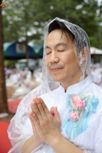 ภาพ No.234100:วันอาทิตย์ที่ 20 กรกฎาคม พ.ศ.2568 พิธีทอดผ้าป่า และพิธีตอกเสาเข็มต้นแรก สร้างอาคารปฏิบัติธรรมพระมงคลเทพมุนี ณ ศูนย์ปฏิบัติธรรมสุราษฏร์ธานี