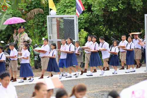 ภาพ No.94685:พิธีทอดกฐินสามัคคี สร้างกุฏิสงฆ์หลังแรก ณ ศูนย์ปฏิบัติธรรมและอบรมเยาวชนเมืองยะลา (ถนนเวฬุวัน ซอยเศรษฐี) วันที่ 15 พฤศจิกายน พ.ศ. 2566