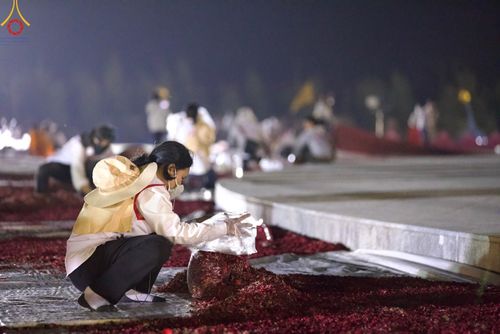 ภาพ No.119688:V.19 แกล้วกล้า การเตรียมงาน เก็บงาน การรับบุญของเจ้าหน้าที่หน่วยงานต่างๆ เพื่อโครงการธรรมยาตรา กตัญญูบูชามหาปูชนียาจารย์ พระมงคลเทพมุนี (สด จนฺทสโร) พระผู้ปราบมาร อนุสรณ์สถาน 7 แห่ง ปีที่ 12 ระหว่างวันที่ 2 - 31 มกราคม พ.ศ.2567