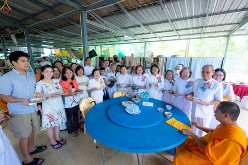 ภาพ No.260212:วันอาทิตย์ที่ 19 ตุลาคม พ.ศ. 2568 พิธีทอดกฐินสามัคคี  ณ ศูนย์ปฏิบัติธรรมและศูนย์อบรมเยาวชนเพชรบุรี  ต.ท่าแลง อ.ท่ายาง จ.เพชรบุรี