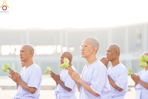 ภาพ No.180550:พิธีบรรพชาอุปสมบท โครงการอุปสมบทบูชาธรรมมหาปูชนียาจารย์ ประจำปีพุทธศักราช 2567 วันเสาร์ที่ 7 ธันวาคมพ.ศ. 2567 ณ วัดพระธรรมกาย จ.ปทุมธานี