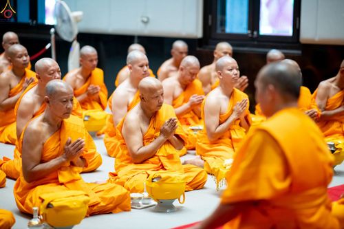 ภาพ No.350935:วันที่ 19 กันยายน พ.ศ.2569 พิธีบรรพชาอุปสมบท โครงการอุปสมบทหมู่บูชาธรรม ครบรอบ 109 ปี วันครูผู้ค้นพบวิชชาธรรมกาย ณ โบสถ์พระไตรปิฏก วัดพระธรรมกาย