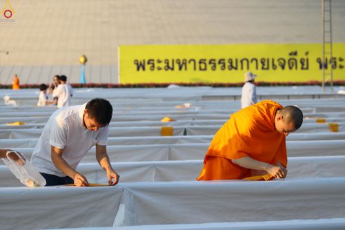 ภาพ No.320231:วันที่ 3-7 เมษายน พ.ศ.2569 การเตรียมงาน ณ ลานธรรม เพื่องานถวายมหาสังฆทาน 40,000 กว่าวัดทั่วประเทศ วันคุ้มครองโลก 22 เมษายน พ.ศ.2569 วัดพระธรรมกาย