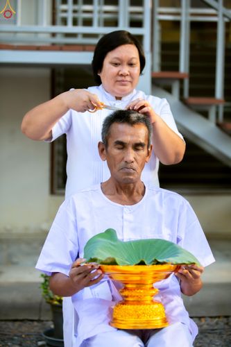 ภาพ No.319721:วันอาทิตย์ที่ 5 เมษายน พ.ศ.2569 พิธีตัดปอยผม และปลงผมนาคธรรมทายาท โครงการบรรพชาและอุปสมบทหมู่ รุ่นบูชาธรรม 82 ปี หลวงพ่อธัมมชโย