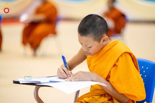 ภาพ No.310238:วันที่ 13-14 กุมภาพันธ์ พ.ศ. 2569 การสอบบาลีสนามหลวง ประจำปี 2569 ประโยค 1-2,  ป.ธ.3/ ประโยค บ.ศ.1-2, บ.ศ.3  ณ สนามสอบประจำจังหวัดปทุมธานี แห่งที่ 2   วัดพระธรรมกาย อ.คลองหลวง จ.ปทุมธานี