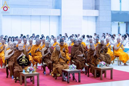 ภาพ No.264686:วันอาทิตย์ที่ 2 พฤศจิกายน พ.ศ. 2568 พิธีทอดกฐินสามัคคี ณ สภาธรรมกายสากล วัดพระธรรมกาย