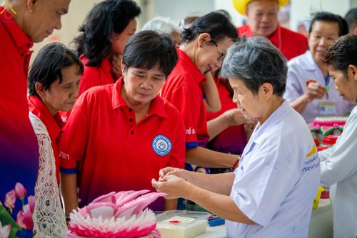 ภาพ No.321146:วันที่ 10 เมษายน พ.ศ.2569 โครงการส่งเสริมและสนับสนุนการเรียนรู้สำหรับผู้สูงอายุ ประจำปีงบประมาณ พ.ศ.2569 จัดโดย ฝ่ายสังคมสงเคราะห์ กองสวัสดิการสังคม องค์การบริหารตำบลคลองสาม จ.ปทุมธานี ณ วัดพระธรรมกาย