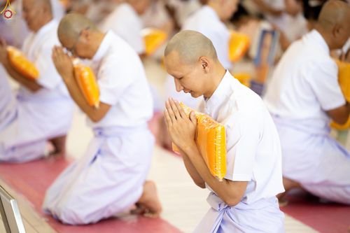 ภาพ No.338798:วันที่ 11 กรกฎาคม พศ.2569 พิธีบรรพชาอุปสมบท โครงการอุปสมบทหมู่ธรรมทายาทนานาชาติ  IDOP รุ่นที่ 21 (ภาษาจีน)  จากประเทศจีน มาเลเซีย สิงคโปร์ และไต้หวัน , โครงการบรรพชาสามเณรโรงเรียนนานาชาติ รุ่นที่ 15
