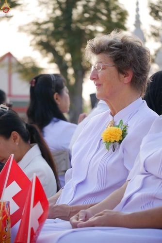 ภาพ No.294393:วันที่ 14 มกราคม พ.ศ. 2569 พิธีตักบาตรพระธรรมยาตรา ณ วัดสองพี่น้อง ต.ต้นตาล อ.สองพี่น้อง จ.สุพรรณบุรี ในโครงการธรรมยาตรา กตัญญูบูชา มหาปูชนียาจารย์ พระมงคลเทพมุนี(สด จนฺทสโร) พระผู้ปราบมาร อนุสรณ์สถาน 7 แห่ง ปีที่ 14