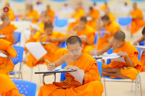 ภาพ No.219770:วันที่ 22-24 เมษายน พ.ศ. 2568 สอบบาลีสนามหลวง ครั้งที่ 2 คณะสงฆ์ภาค 1 (นนทบุรี, ปทุมธานี, สมุทรปราการ) สนามสอบวัดพระธรรมกาย อำเภอคลองหลวง จังหวัดปทุมธานี