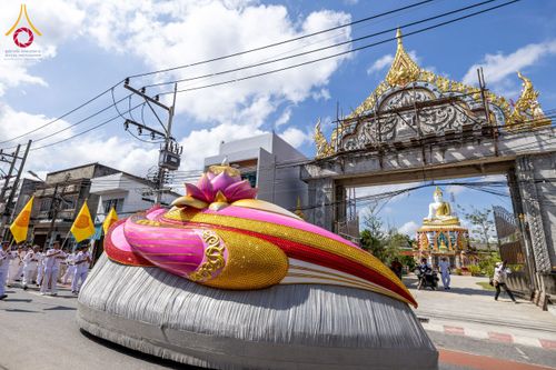 ภาพ No.211435:วันอาทิตย์ที่ 16 มีนาคม พ.ศ. 2568 ธรรมยาตราอัญเชิญพระบรมสารีริกธาตุ รอบเมืองปัตตานี ประดิษฐาน ณ ปทุมเจดีย์ เจดีย์พระพุทธเจ้า 5 พระองค์  ศูนย์อบรมเยาวชนปัตตานี