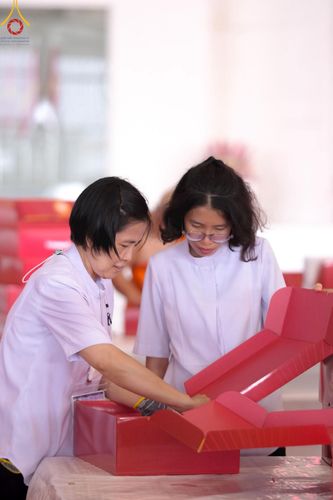 ภาพ No.212328:วันพุธที่ 19 มีนาคม พ.ศ. 2568 การบรรจุไทยธรรมลงกล่องสำเร็จ 43,500 กล่อง เพื่อถวายแด่พระสังฆาธิการ 40,000 กว่าวัดทั่วไทย ในวันคุ้มครองโลก 22 เมษายน พ.ศ. 2568 ณ บ้านแก้วเรือนทองคุณยายฯ วัดพระธรรมกาย