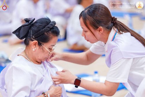 ภาพ No.152149:โครงการอบรมอุบาสก อุบาสิกาแก้ว ตัวแทนทอดกฐิน 30,000 วัด ทั่วไทย ระหว่างวันที่ 6-8 กันยายน พ.ศ. 2567 ณ ศูนย์อบรมเยาวชนกาญจนบุรี