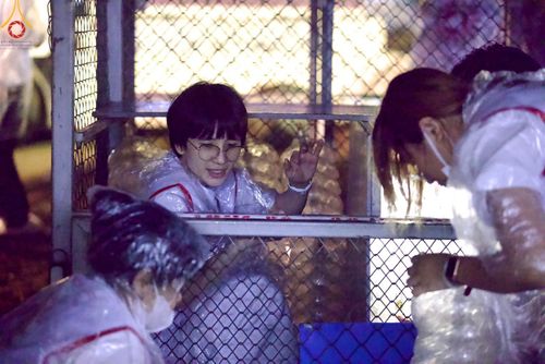 ภาพ No.119458:V.18 ทันทีม การเตรียมงาน เก็บงาน การรับบุญของเจ้าหน้าที่หน่วยงานต่างๆ เพื่อโครงการธรรมยาตรา กตัญญูบูชามหาปูชนียาจารย์ พระมงคลเทพมุนี (สด จนฺทสโร) พระผู้ปราบมาร อนุสรณ์สถาน 7 แห่ง ปีที่ 12 ระหว่างวันที่ 2 - 31 มกราคม พ.ศ.2567