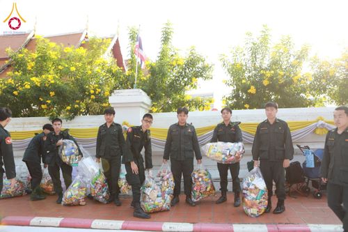 ภาพ No.208724:ตักบาตรพระ 1,743 รูป ครบรอบ 743 ปี นครน่าน ถวายเป็นพุทธบูชา น้อมบุญกุศลอุทิศให้บรรพบุรุษ วันอาทิตย์ ที่ 16 กุมภาพันธ์ พ.ศ. 2568 ณ ถนนคนเดินข่วงเมืองน่าน ต.ในเวียง อ.เมือง จ.น่าน