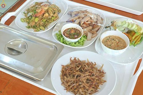 ภาพ No.229749:วันที่ 25 มิถุนายน พ.ศ. 2568 (แรม 15 ค่ำ เดือน 7) พิธีบุพเปตพลี ครั้งที่ 166 ร่วมอุทิศบุญแด่หมู่ญาติที่ล่วงลับไปแล้ว และสืบทอดอายุพระพุทธศาสนา ณ หอฉันคุณยายอาจารย์ฯ วัดพระธรรมกาย