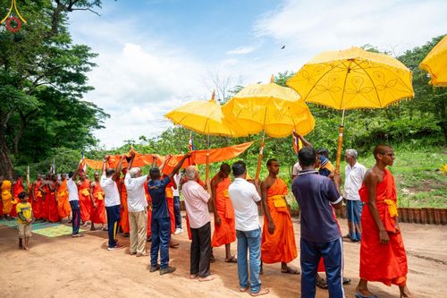 ภาพ No.139930:PhotoStory มหาศรัทธา ธรรมยาตราศรีลังกา EP.2 พิธีเปิดโครงการสยาม-ลังกา ธรรมยาตรา ฉลองเทศกาลวิสาขบูชาแห่งชาติ ศรีลังกา บูชาธรรม 80 ปีหลวงพ่อธัมมชโย เมื่อวันที่ 17 พฤษภาคม พ.ศ. 2567