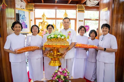 ภาพ No.203449:พิธีทอดผ้าป่าทำนุบำรุงศาสนสถาน ณ วัดปรางค์หลวง ตำบลบางม่วง อำเภอบางใหญ่ จังหวัดนนทบุรี ในโครงการธรรมยาตรา กตัญญูบูชา มหาปูชนียาจารย์ พระมงคลเทพมุนี(สด จนฺทสโร) พระผู้ปราบมาร อนุสรณ์สถาน 7 แห่ง ปีที่ 13 วันที่ 29 มกราคม พ.ศ. 2568