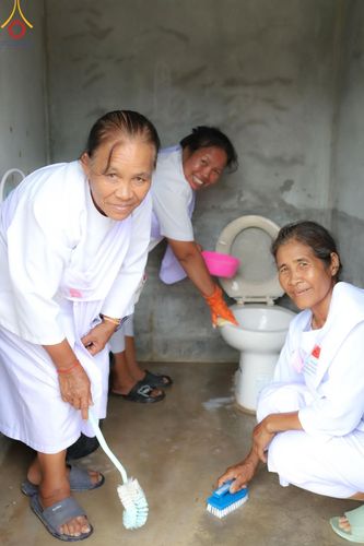 ภาพ No.155074:โครงการอุบาสกแก้ว อุบาสิกาแก้ว รุ่นที่ 2 ตัวแทนทอดกฐินสามัคคีทั่วไทย 30,000 วัด บูชาธรรม 80 ปี หลวงพ่อธัมมชโย จังหวัดบุรีรัมย์ ระหว่างวันที่ 13-15 กันยายน พ.ศ. 2567