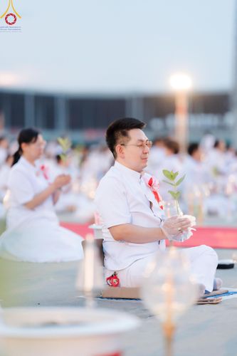 ภาพ No.160492:พิธีปลูกต้นทรัพย์บานชื่น ณ ลานธรรม พระมหาธรรมกายเจดีย์ วัดพระธรรมกาย จ.ปทุมธานี วันพฤหัสบดีที่ 10 ตุลาคม พ.ศ. 2567