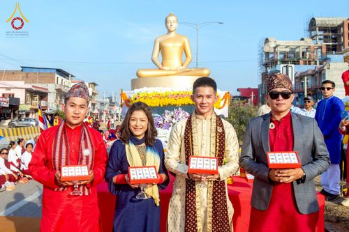 ภาพ No.212971:วันที่ 14 - 15 มีนาคม พ.ศ. 2568 คณะสงฆ์และสามเณรเดินธรรมยาตรา ในโครงการบวชสามเณรเนปาล 500 รูป ไปยังสถานที่รอบมายาเทวีและลุมพินีเกรด ณ ลุมพินี ประเทศเนปาล