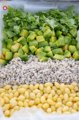 ภาพ No.191096:พิธีถวายภัตตาหารเป็นสังฆทาน แด่พระธรรมยาตรา ณ อนุสรณ์สถานคลองบางนางแท่น อ.สามพราน จ.นครปฐม ในโครงการธรรมยาตรา กตัญญูบูชา มหาปูชนียาจารย์ พระมงคลเทพมุนี(สด จนฺทสโร) พระผู้ปราบมาร อนุสรณ์สถาน 7 แห่ง ปีที่ 13 วันที่ 8 มกราคม พ.ศ. 2568