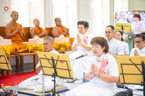 ภาพ No.336288:วันจันทร์ที่ 22 มิถุนายน พ.ศ.2569 พิธีอัญเชิญพระธรรมกาย และบรรจุพระบรมสารีริกธาตุ  ภายในเกศดอกบัวตูม องค์พระประธาน ณ อาคารสมปรารถนา วัดกลางธนรินทร์ ต.บ้านแป้ง อ.พรหมบุรี จ.สิงห์บุรี