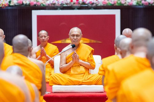 ภาพ No.350884:วันที่ 19 กันยายน พ.ศ.2569 พิธีบรรพชาอุปสมบท โครงการอุปสมบทหมู่บูชาธรรม ครบรอบ 109 ปี วันครูผู้ค้นพบวิชชาธรรมกาย ณ โบสถ์พระไตรปิฏก วัดพระธรรมกาย