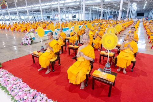 ภาพ No.339074:วันอาทิตย์ที่ 12 กรกฎาคม พ.ศ.2569 พิธีมุทิตาผู้สอบได้เปรียญธรรม ประโยค 1-2 ถึง ป.ธ.9 และ บ.ศ.1-2 ถึง บ.ศ.6 สำนักศาสนศึกษาวัดพระธรรมกาย ประจำปี 2569, พิธีมอบตราตั้งแต่งตั้งอาจารย์ใหญ่ สำนักศาสนศึกษาวัดพระธรรมกาย