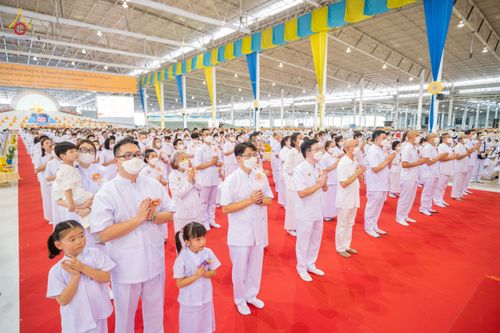 ภาพ No.81642:พิธีหล่อพระประธานเพื่อประดิษฐาน ณ ห้องแก้วสารพัดนึก 2 เนื่องในวันวิสาขบูชา วันเสาร์ที่ 3 มิถุนายน 2566 ณ วัดพระธรรมกาย จ.ปทุมธานี