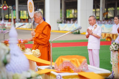 ภาพ No.316610:วันอาทิตย์ที่ 29 มีนาคม พ.ศ. 2569 พิธีทอดผ้าบังสุกุลและพิธีชำระร่าง โยมพ่อณรงค์ จินตมากุล  สิริอายุ 99 ปี 11 เดือน โยมบิดา พระครูปลัดรัตนวีรวัฒน์ (รังสฤษดิ์ อิทฺธิจินตโก) ที่ปรึกษาเจ้าคณะจังหวัดปทุมธานี เจ้าอาวาสวัดพระธรรมกาย  ณ ฌาปนสถานชั่วคราว ทางเข้า 